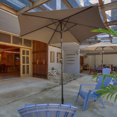 Bayshore Bijou Suites Maya Beach Esterno foto