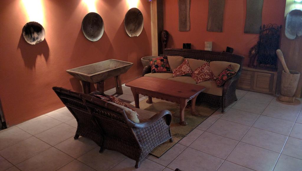 Bayshore Bijou Suites Maya Beach Esterno foto
