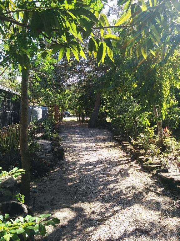 Bayshore Bijou Suites Maya Beach Esterno foto