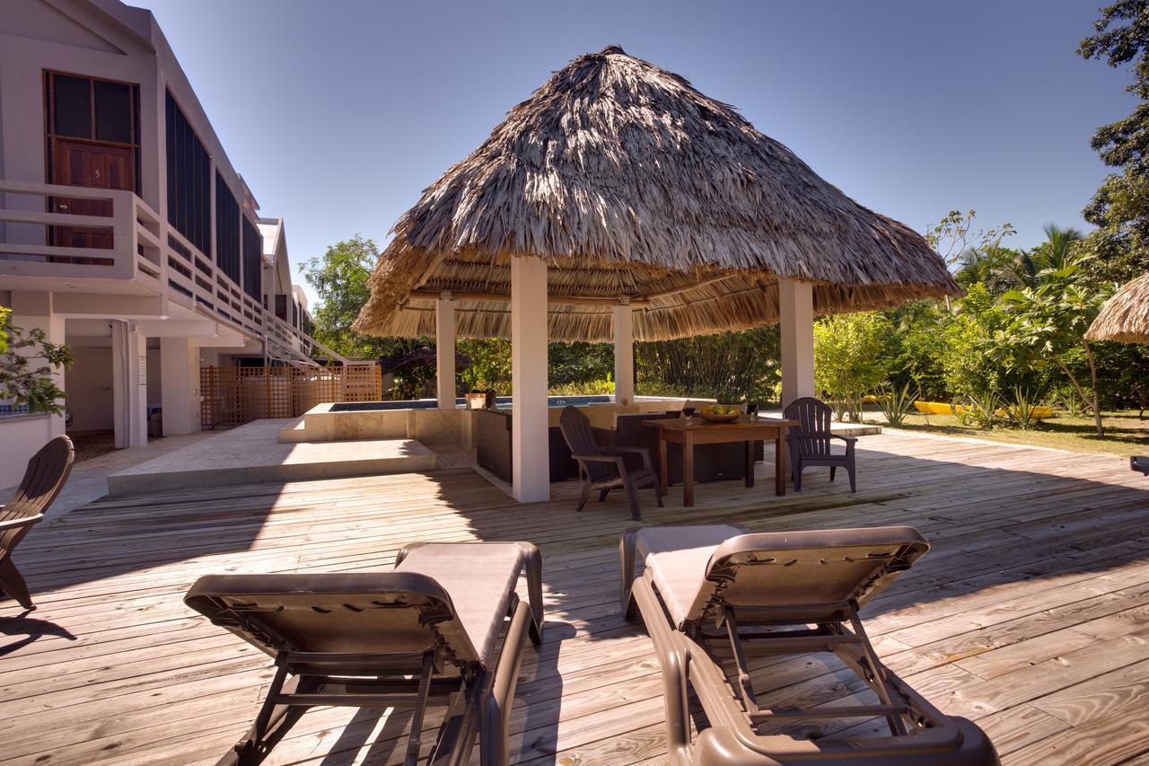 Bayshore Bijou Suites Maya Beach Esterno foto