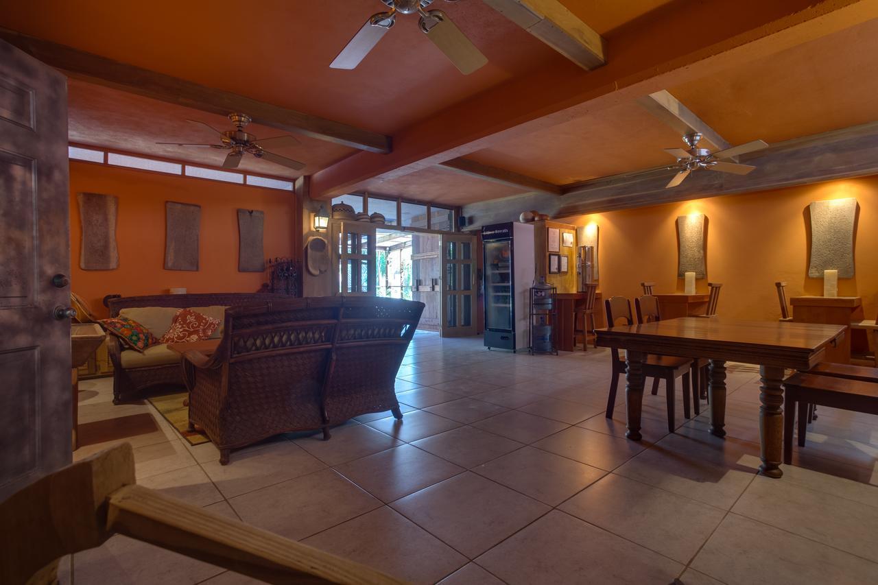 Bayshore Bijou Suites Maya Beach Esterno foto
