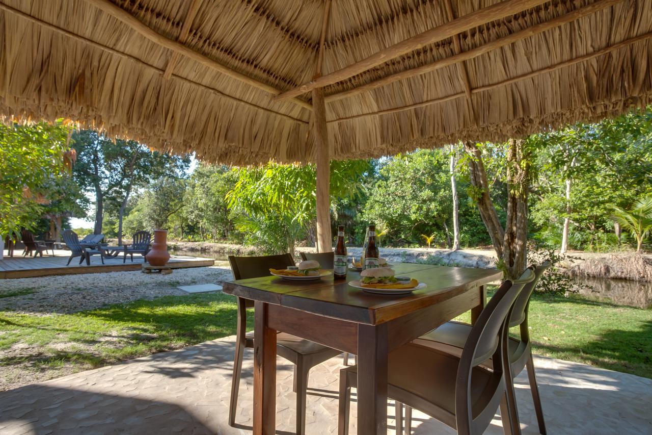 Bayshore Bijou Suites Maya Beach Esterno foto